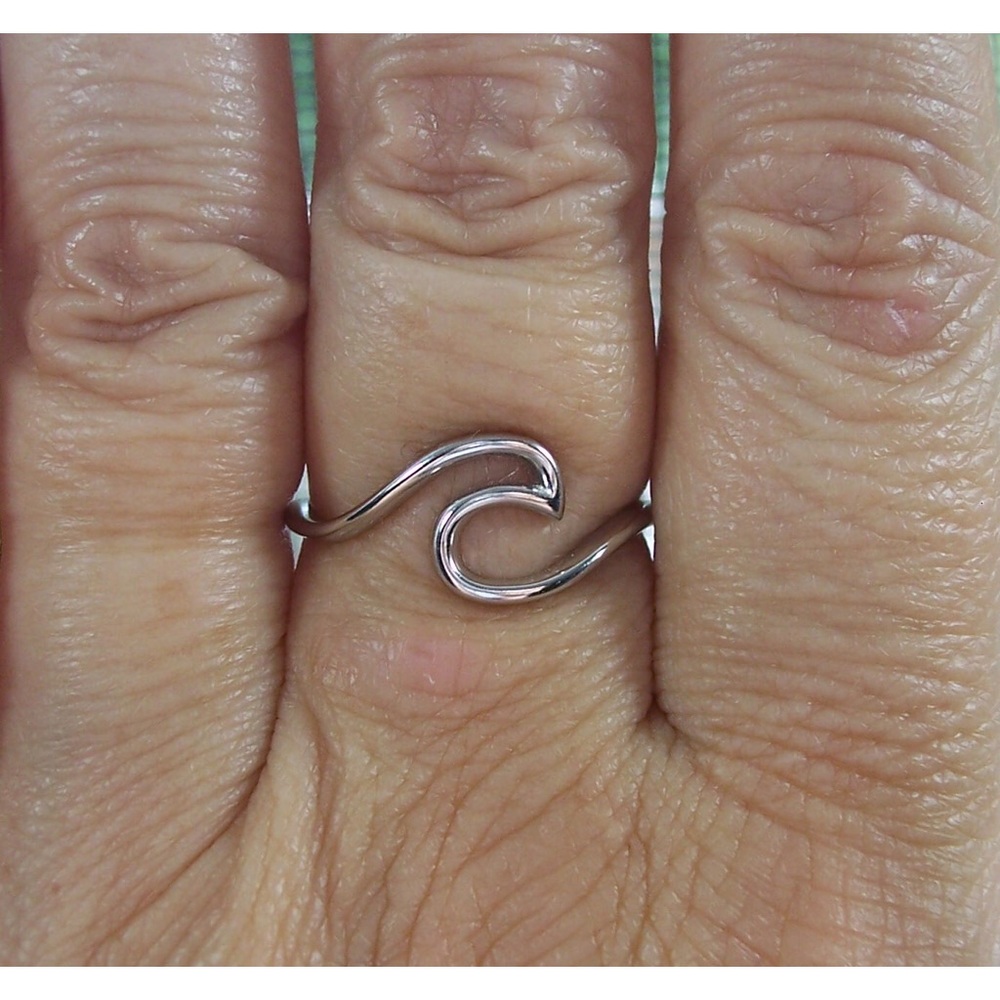 925 STERLING SILVER Ocean Wave High Polished Ring - Picture 9 of 13
